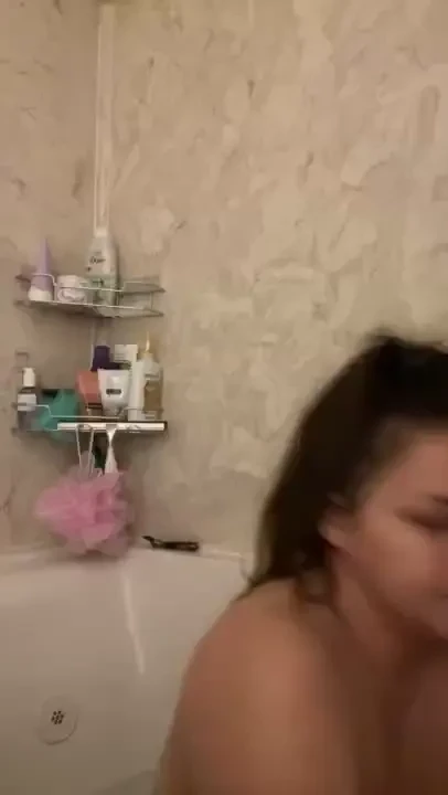 Stream started at 02 10 2023 03 25 am tonight s live bath tiiime 