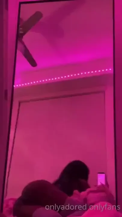 Just bored amp naked in bed come fuck me 