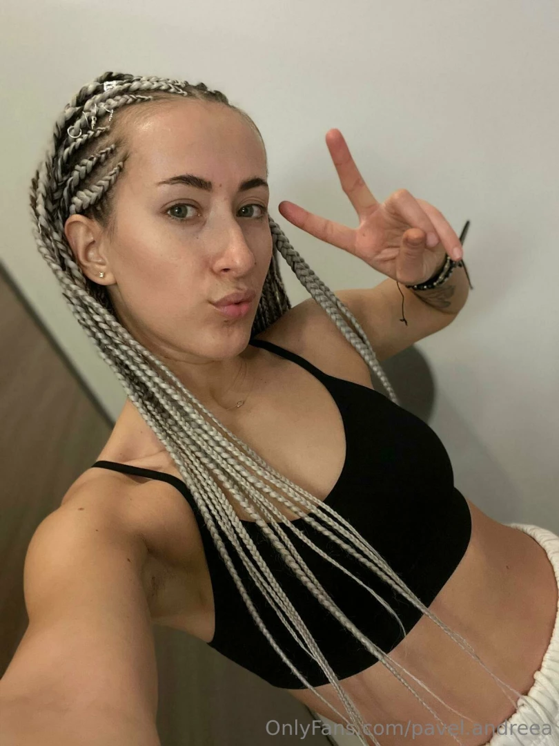 The appearance of tentacles 