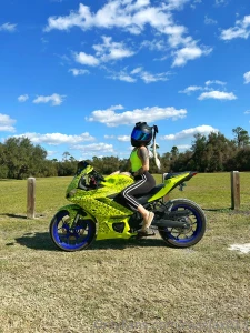 How s the booty view come see more on the live tonight at 6pm on