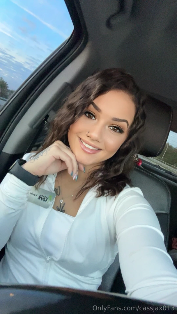 Feeling good on this saturday good afternoon come chat 