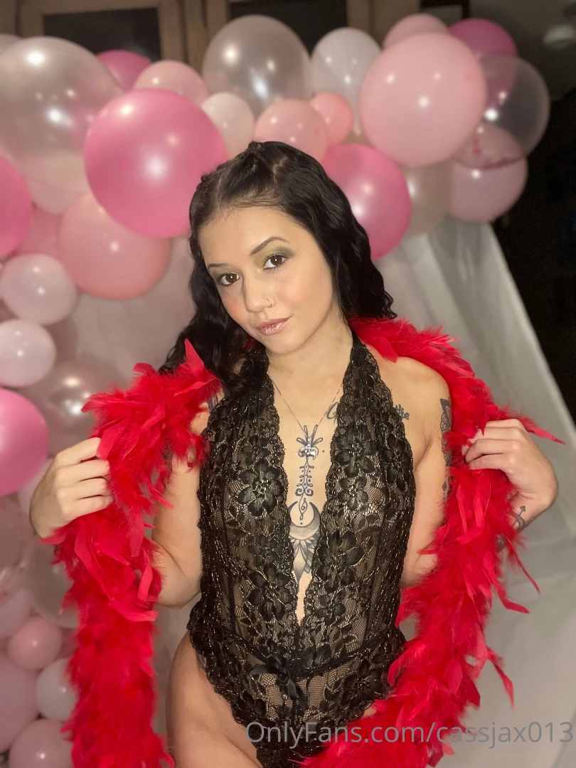 Valentine s day bundle has 30 pics and videos play time with myself 