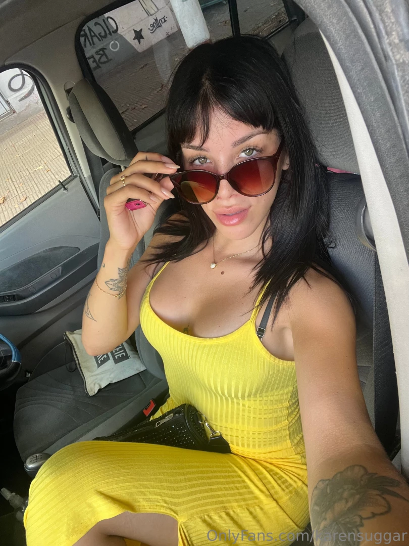 All dressed up and ready to spend my sunday with you 