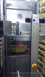 Jnj rf11 fully automated cheese treatment robot