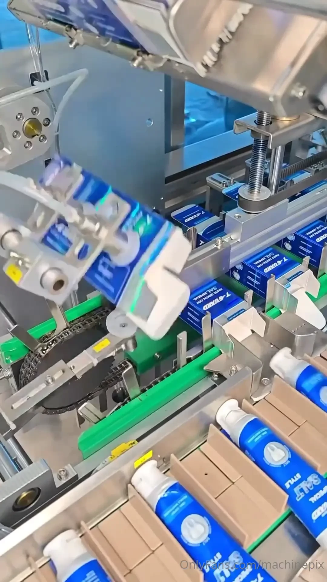 Toothpaste packaging line 