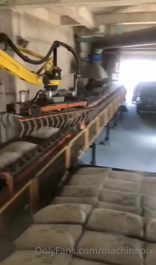 Fanuc m-410ic palletizing robot arm 