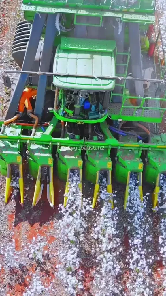 John deere cp770 cotton picker filmed by uav pilot diego batista 