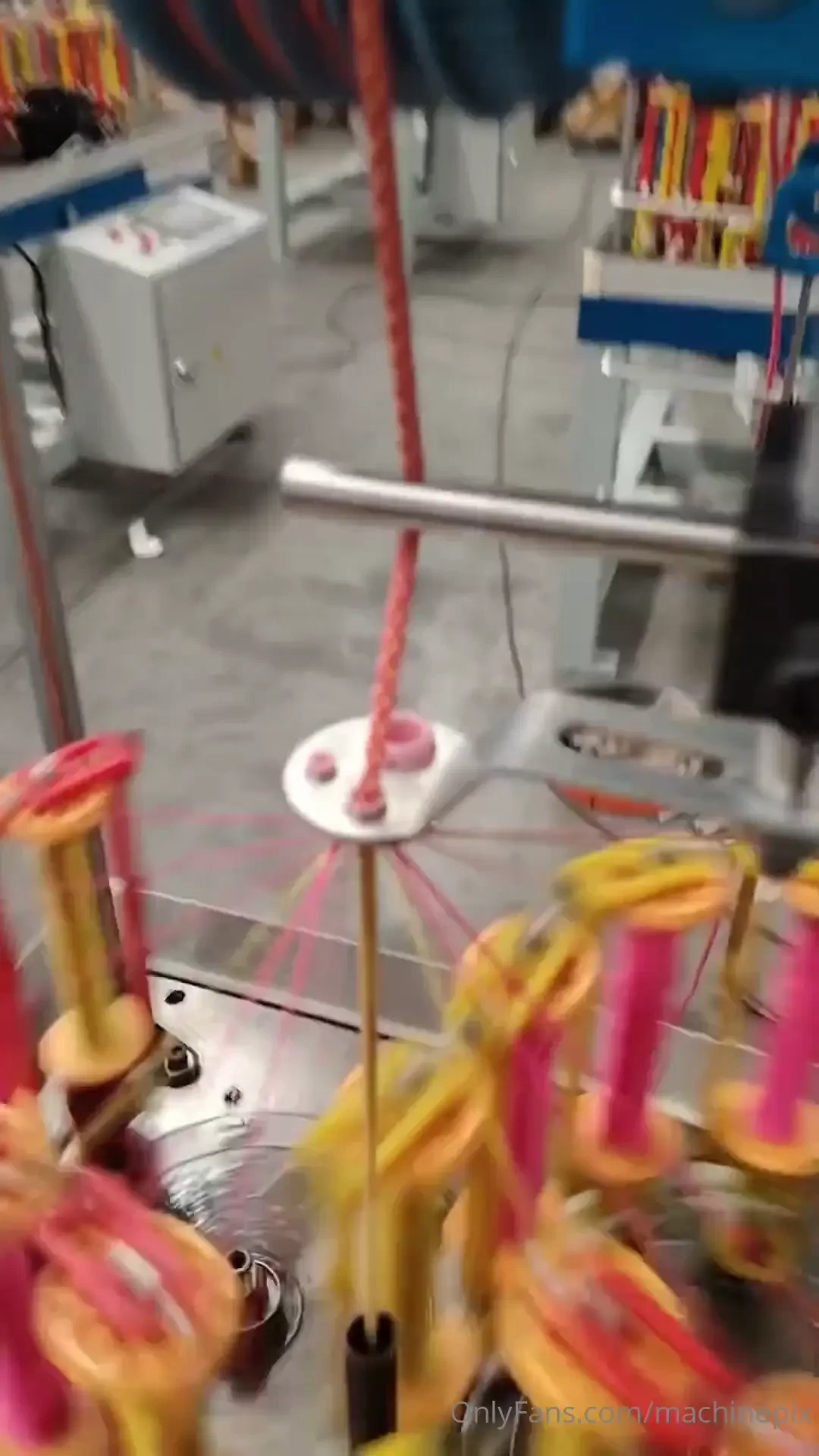 High-speed braiding machine by zhangjiagang xianyun precision 