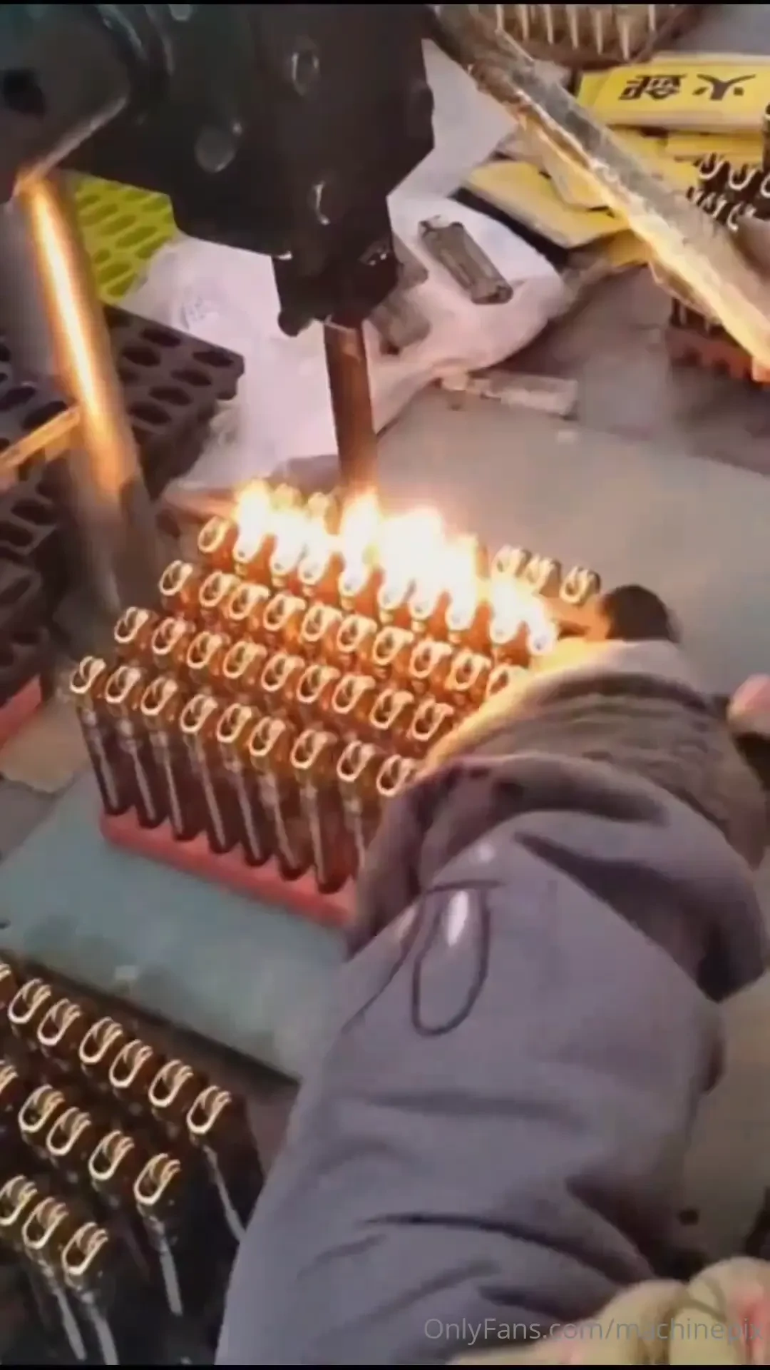 Fixture for testing lighters 