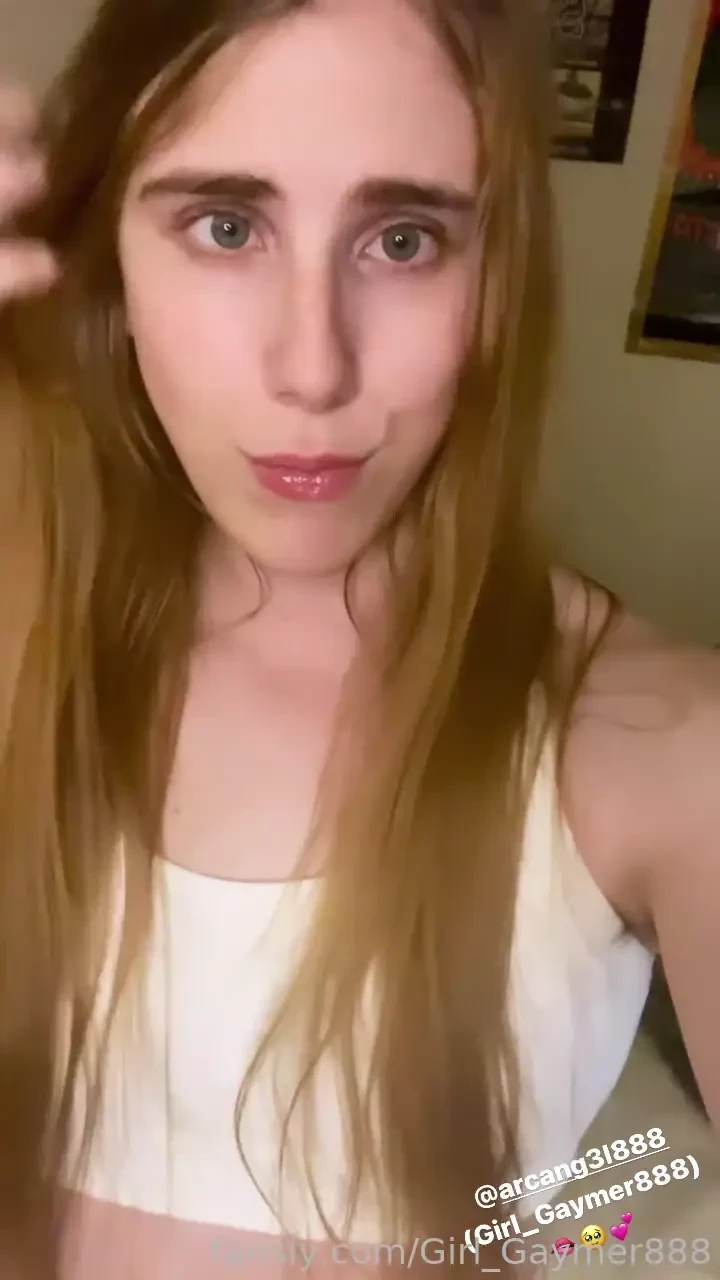 I seriously just wanna be your angel gf that you dedicate every day 