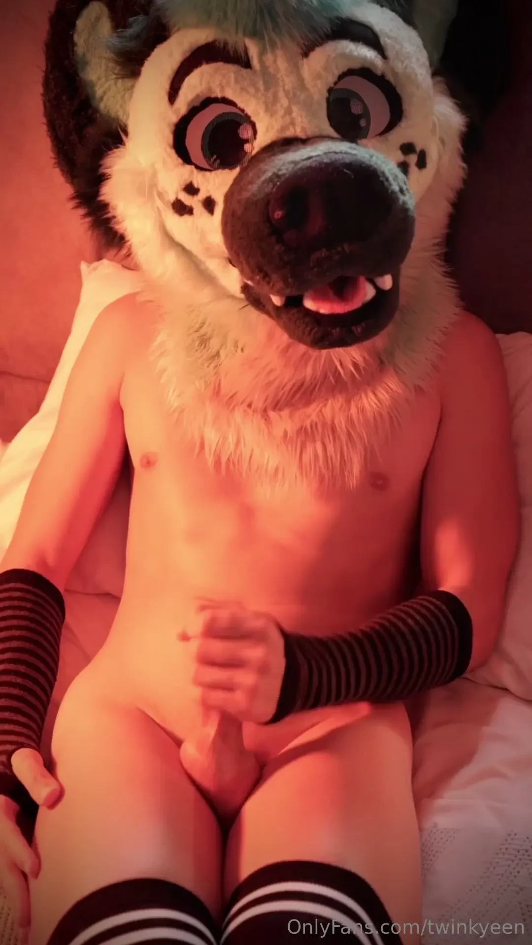 Stroking my cock and having fun with color lights 3 mawrrrr i choose 