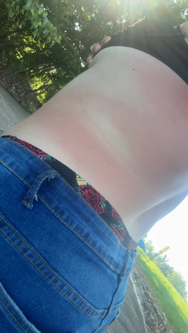 Come rub aloe in my back pls part 1 