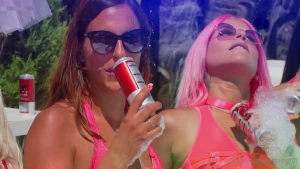 Quanti bei capezzoli bagnati scommetto che ti piacciono tutte vuoi