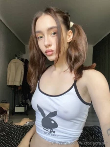 Free only for 14 subs this cutie is online and horny show her some part 67