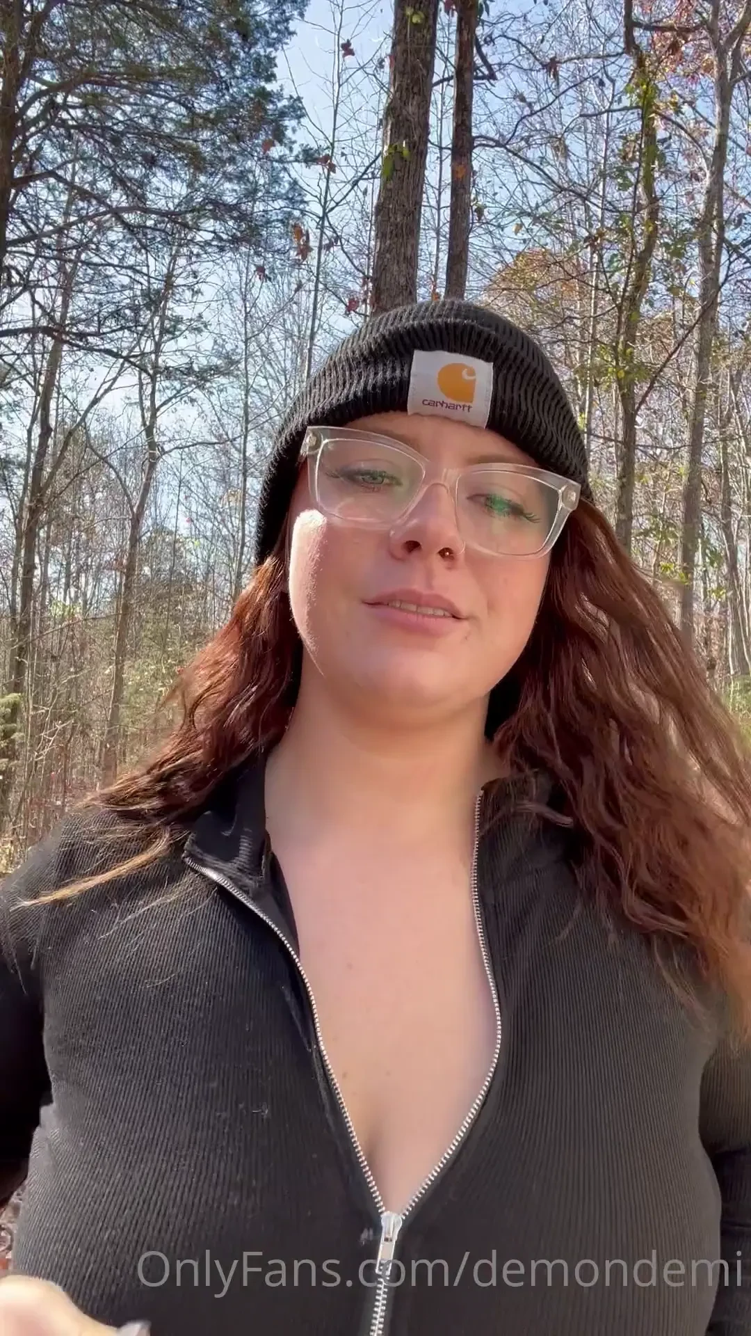 I love playing with my big boobs 