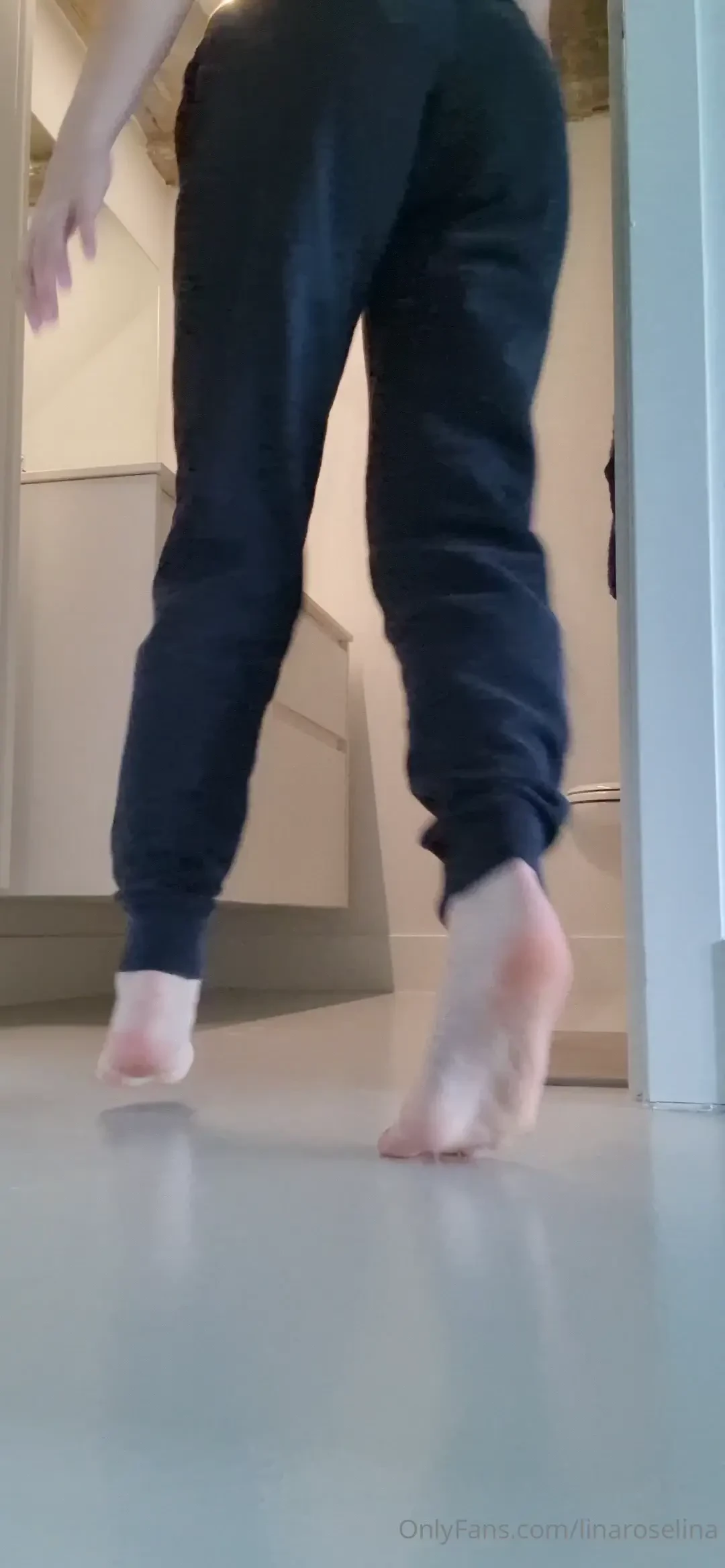 As promised my very first content in the new apartment i looooove it 