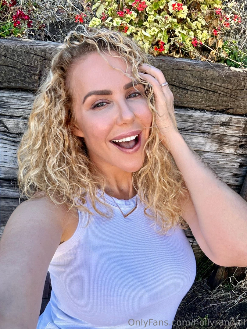 Hey there baby got any exciting plans today how about we make some 