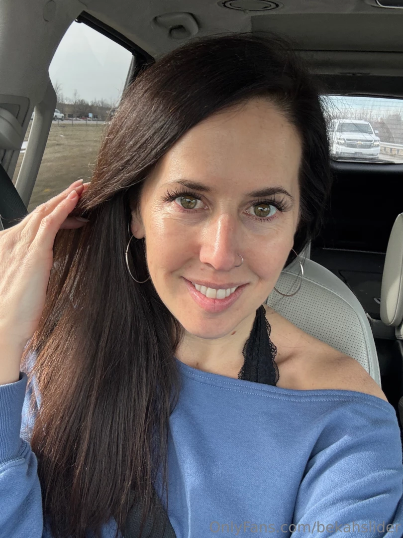 Happy saturday dm me your wildest desires bekah 