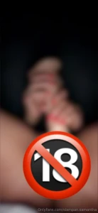 Omggggg lskar att leka med min inoljade fitta f rsta g ngen jag testar part 1