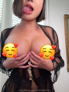 First post here send some love please let me know are you a 1 boob man