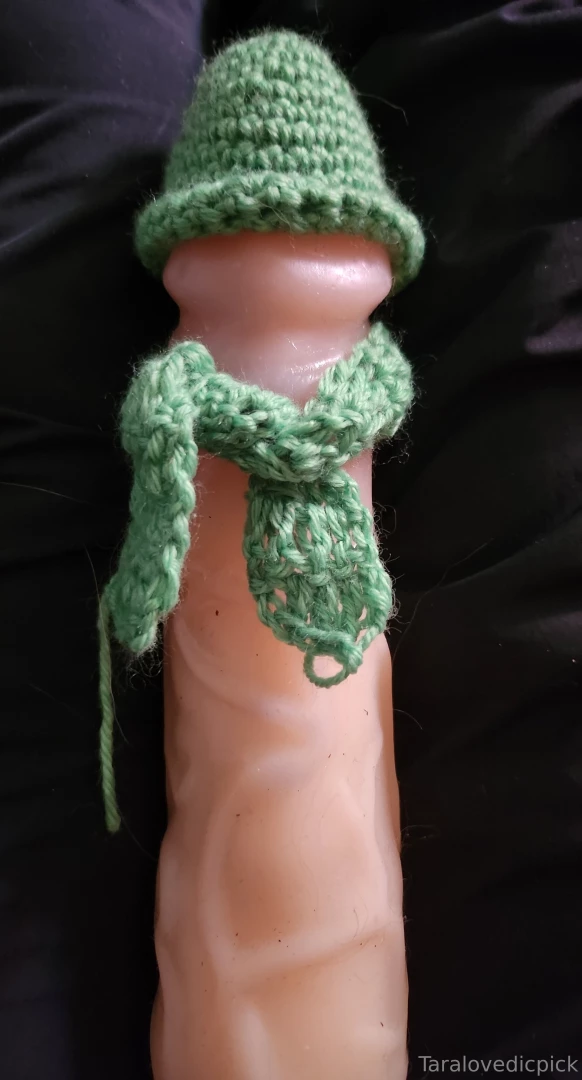 I make custom crochet dick hat and scarf anyone wants to have it part 2 