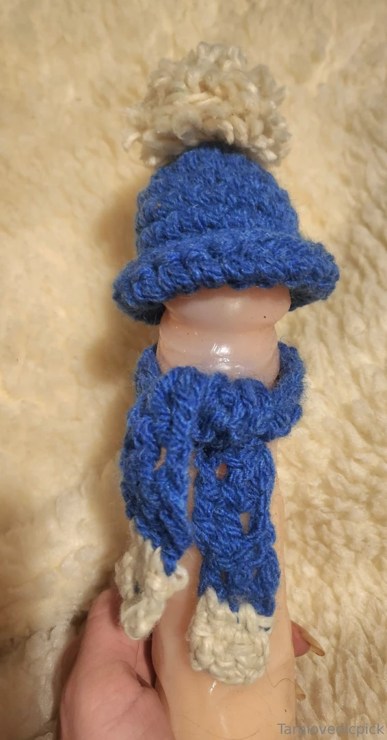 I make custom crochet dick hat and scarf anyone wants to have it part 3 