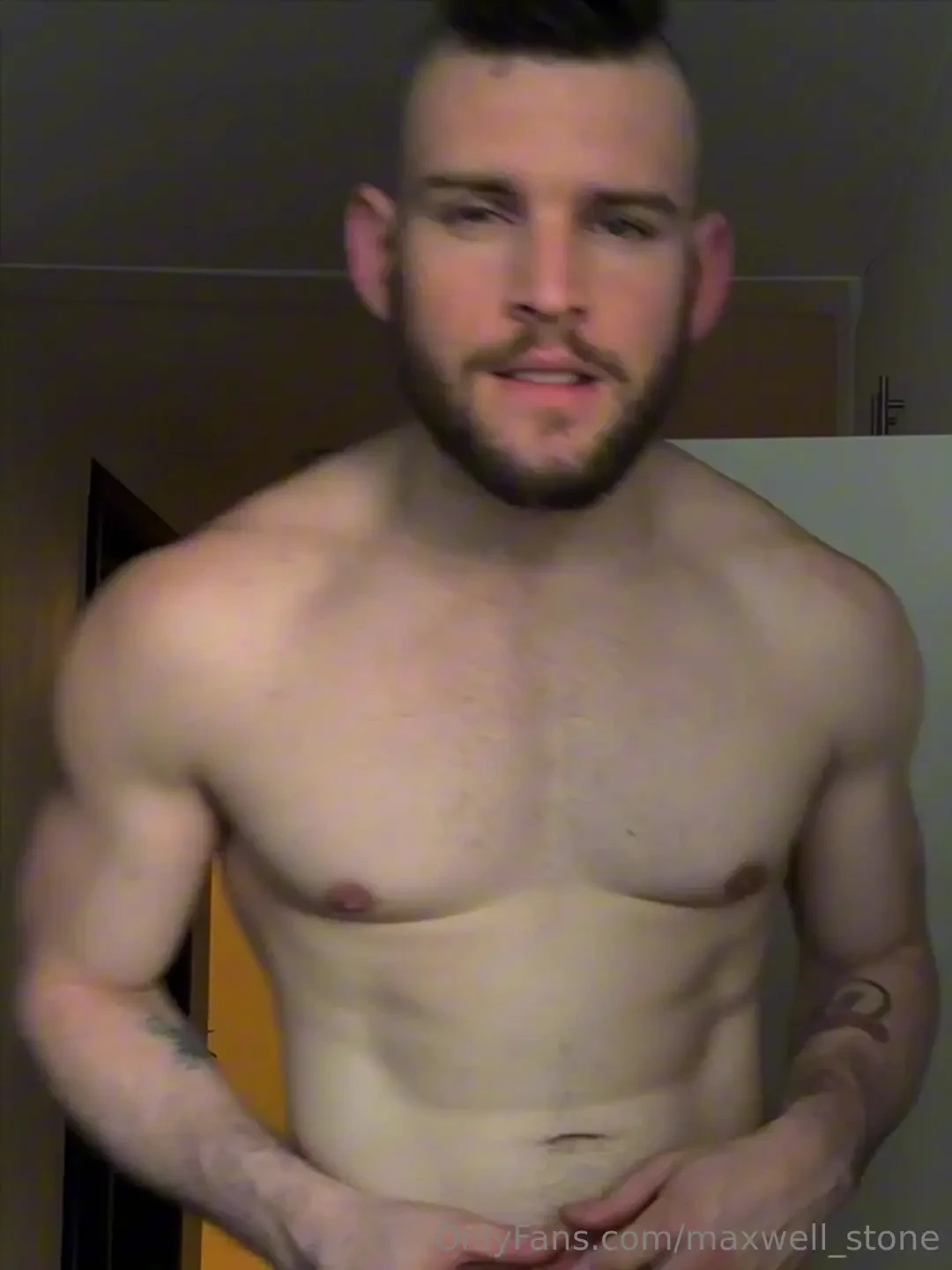 Blessing your timelines on april fools my cum sluts what do you have 