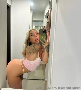 Sexy little pic for you guys hehe x part 1