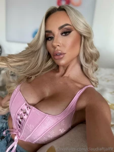 This is kinda tight think you could help me take it off