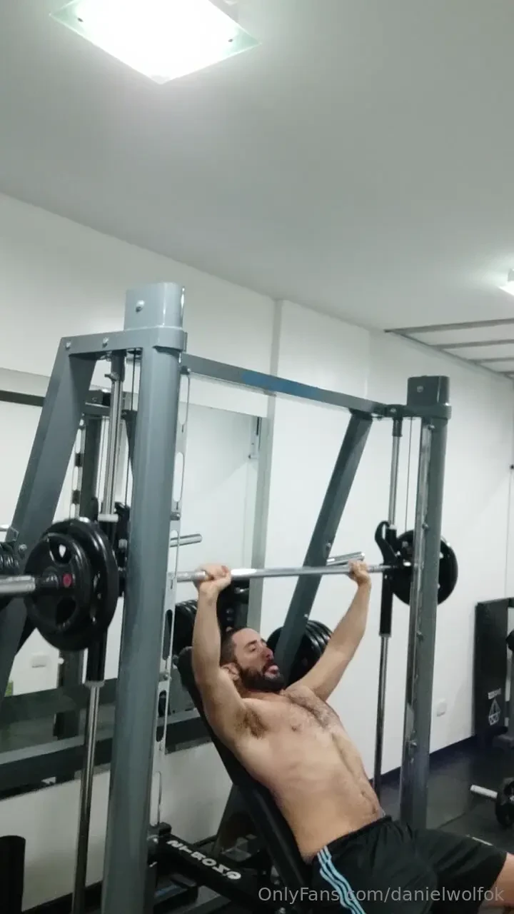 Do you like the way my armpits look while i m doing breaststroke on 