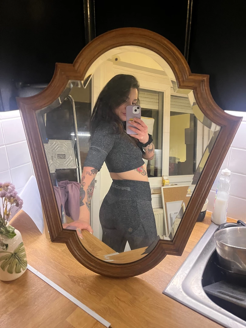 Qui dit nouveau miroir dit bient t plein de nouvelles photos 