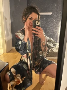Le miroir est un peu poussi reux