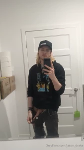 My friend was sending me pics and vids at work yesterday so i had to