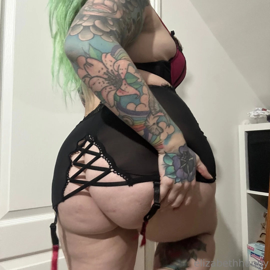 Do you think my boyfriend will like my valentines outfit who likes a part 7 