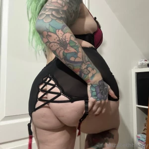Do you think my boyfriend will like my valentines outfit who likes a part 7