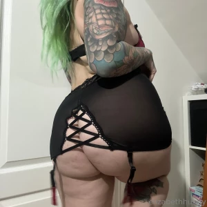 Do you think my boyfriend will like my valentines outfit who likes a part 8