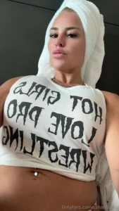 I m waiting in my dms babe