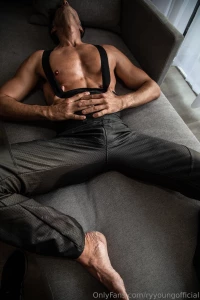 Your choice would you focus your attention on the front or my back