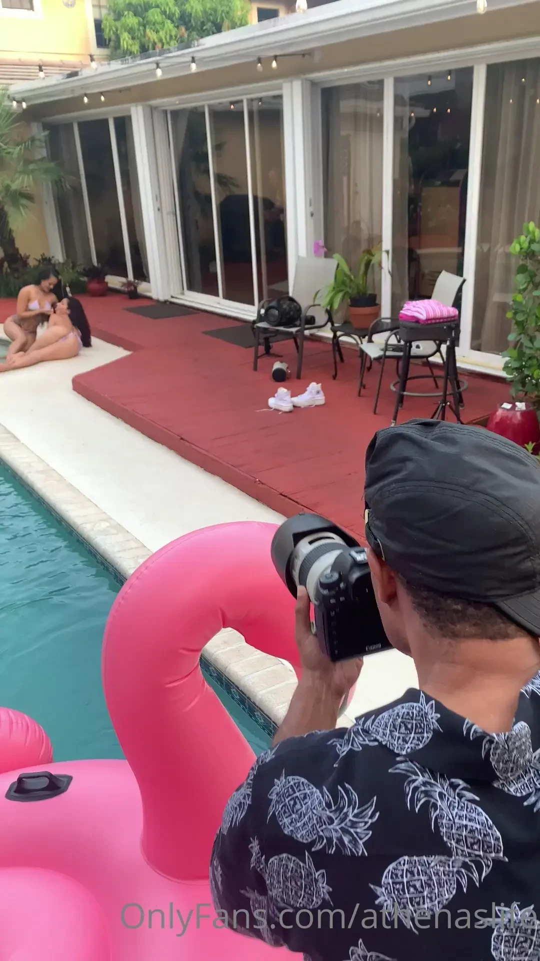 Girls want girls where i m from like 10 of my post then message me 