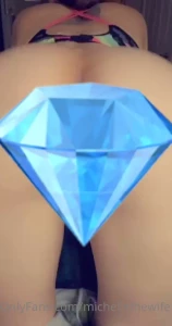 I know you want to see the mess that s under this censor