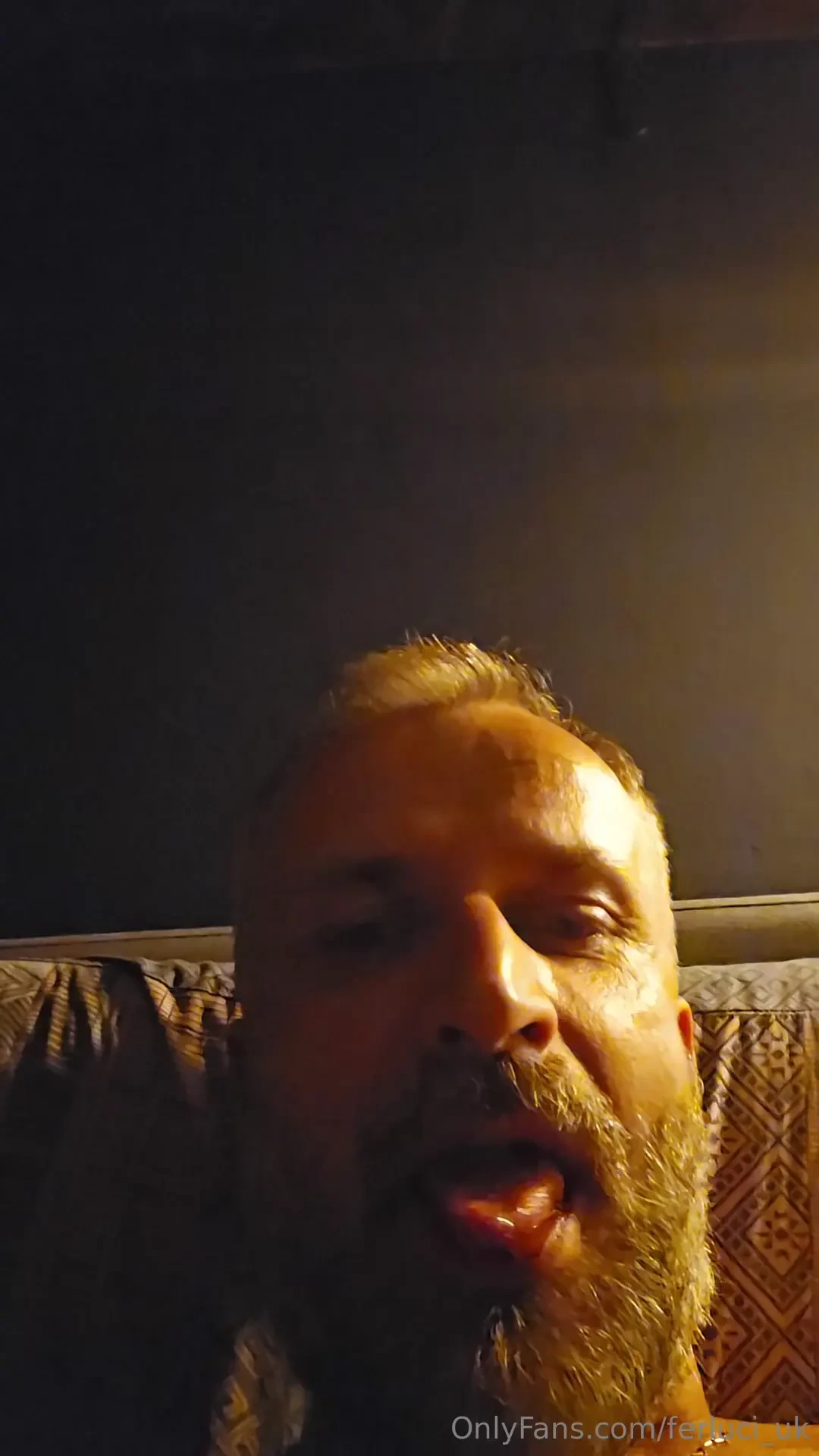 Started cumming the moment i started wanking and yes tastes really 