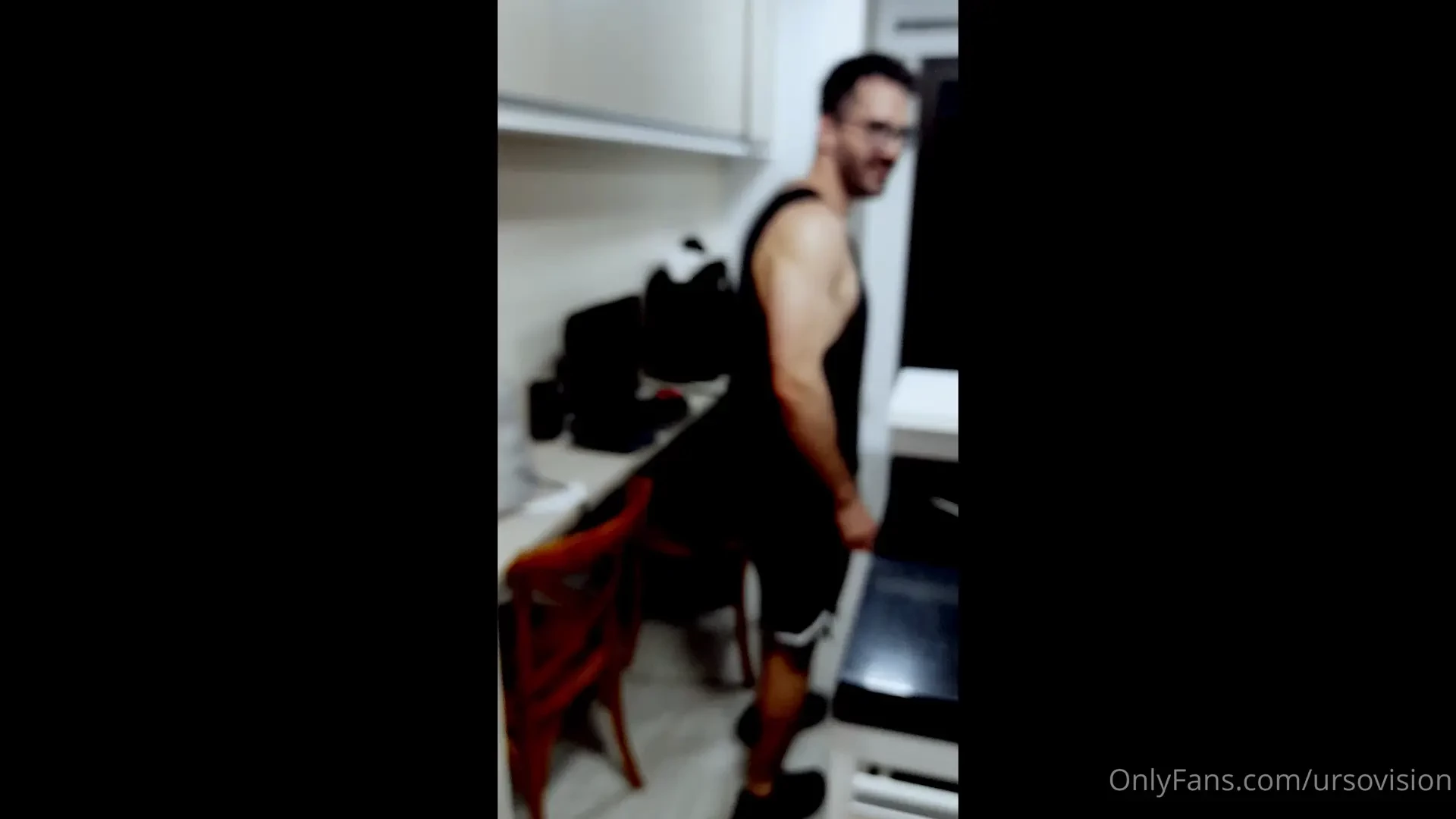 New video - after the technical stop we arrived at the apartment of 