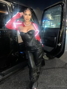 Somethin to start your week off righttt part 2