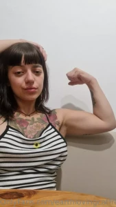 2 am shenanigans look at the way my boobs flex though