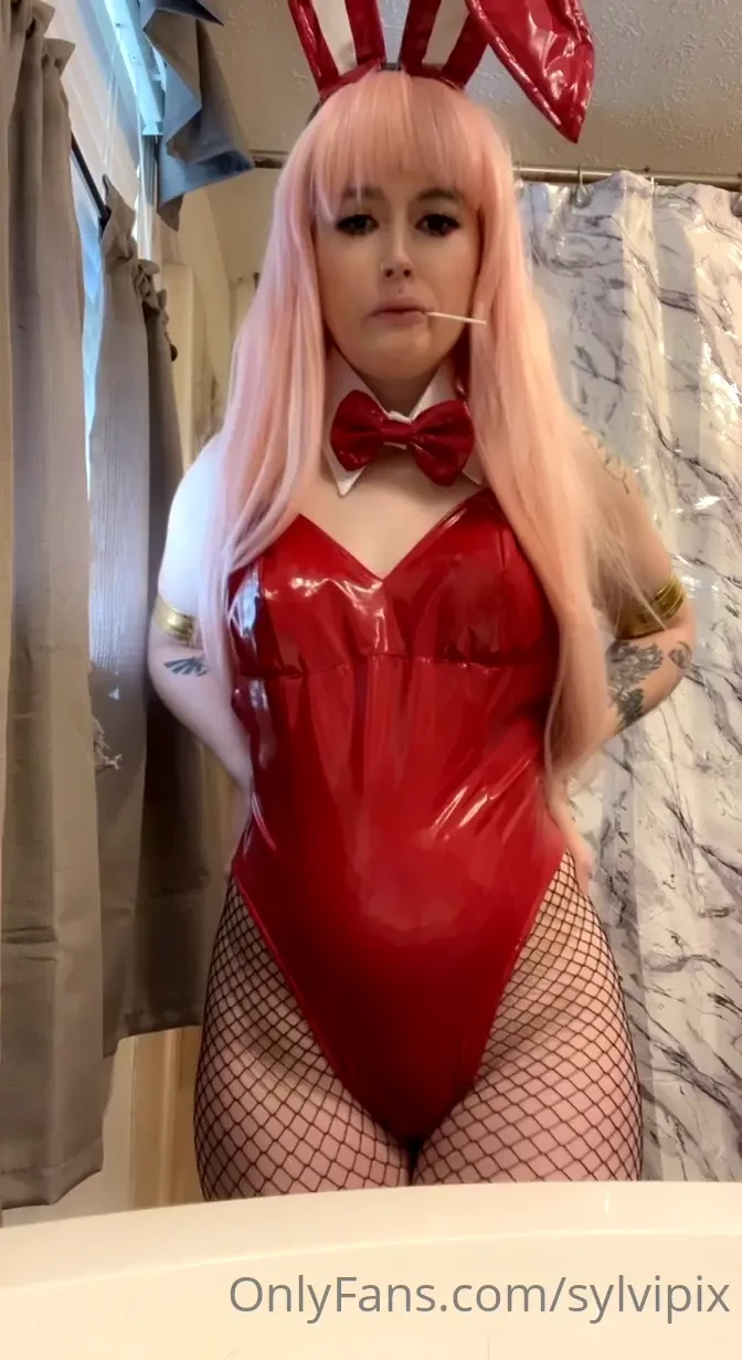 I ripped my brand new fishnets for you guys today 