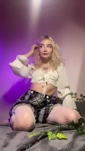 Do you want to see how i m going to play with myself right now mmm i m