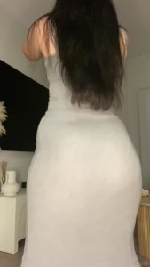 Had a few of you lately requesting dress content hope you enjoy this