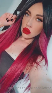 Dare to kiss lips like that