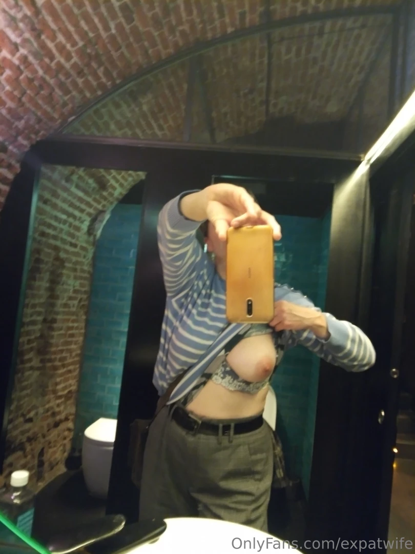 Couldn t resist taking some sneaky photos in the stylish restaurant part 1 