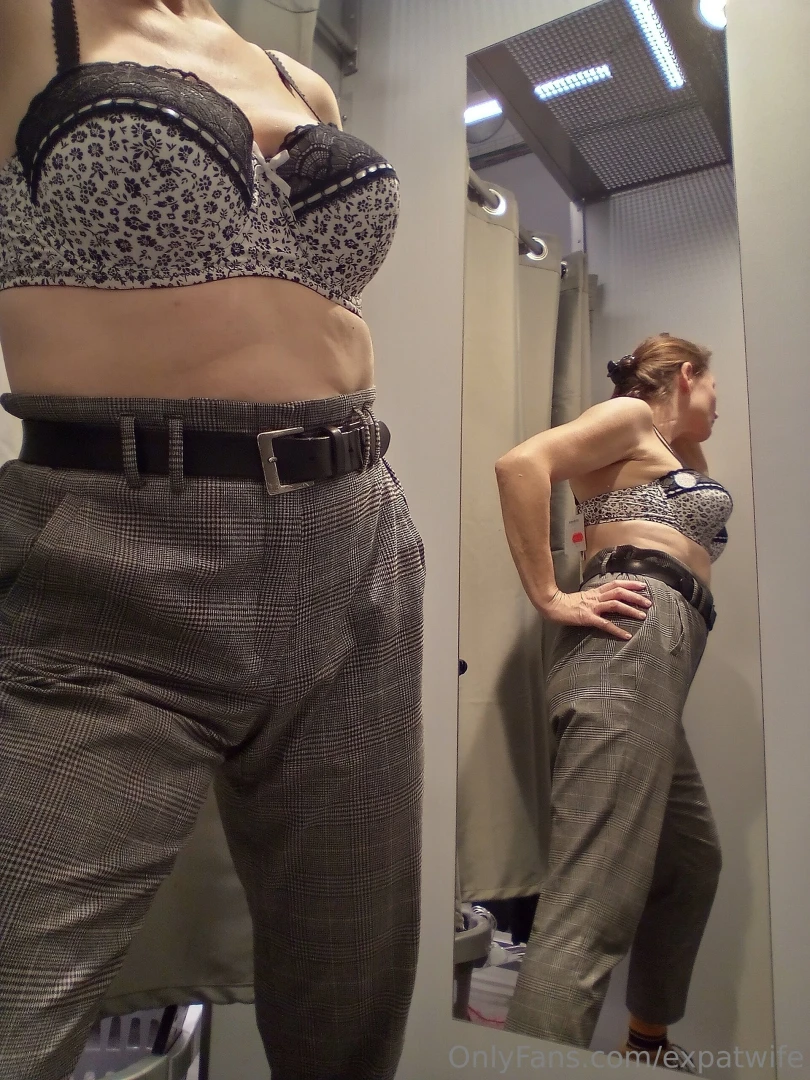 Come underwear shopping with me which one is your favourite 